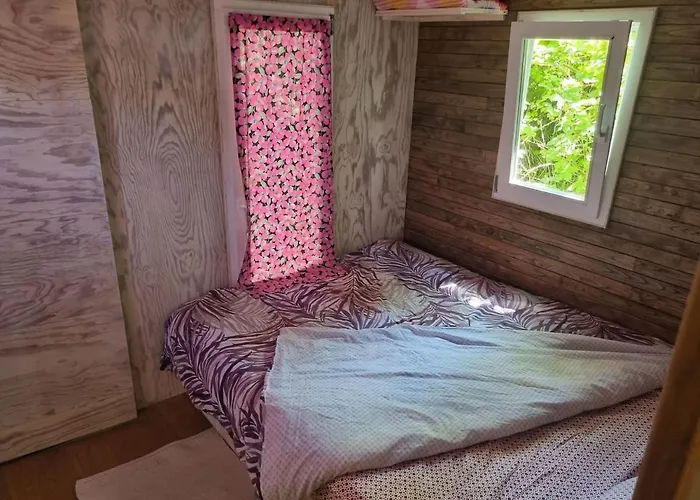 بوتيل Au Fils De L'eau *